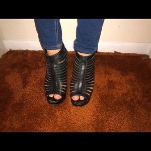 Black Aldo wedges